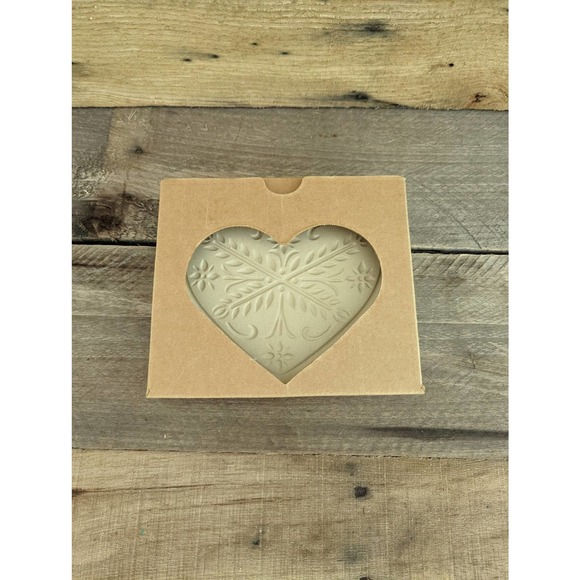 Vtg Pampered Chef Stoneware Cookie Mold Family Heritage Anniversary Heart 2000 - Picture 3 of 3